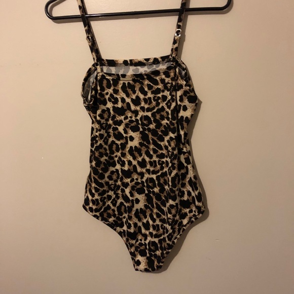 Cheetah Bodysuit - Picture 2 of 3